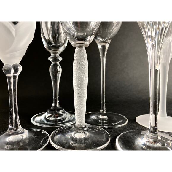 Mix and Match Crystal Champagne Flutes - Set of 8 - Exquisite Vintage Stemware - Picture 7 of 9